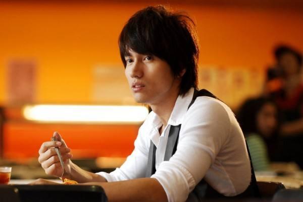 剧组人员爆料娱乐圈,娱乐圈背后的真实故事 第1张 剧组人员爆料娱乐圈,娱乐圈背后的真实故事 第1张